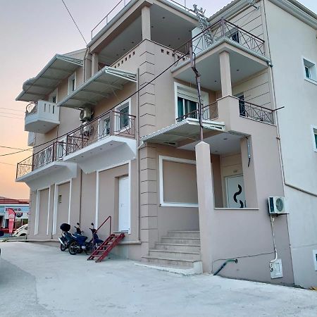 Rosa'S Apartments Lefkada City Luaran gambar